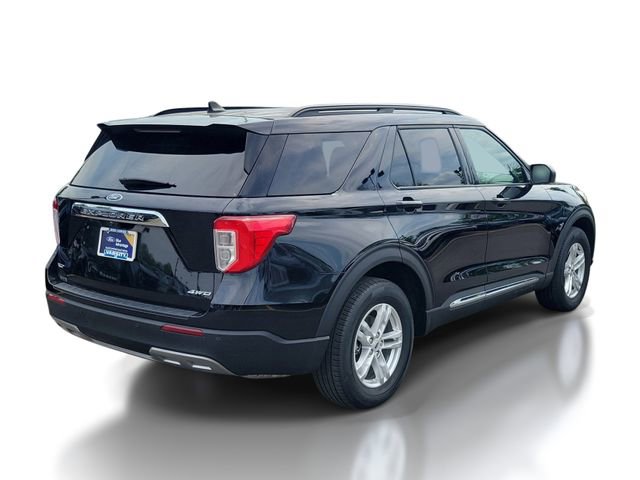 Certified 2023 Ford Explorer XLT w/ Equipment Group 202A AWD/4WD image 4