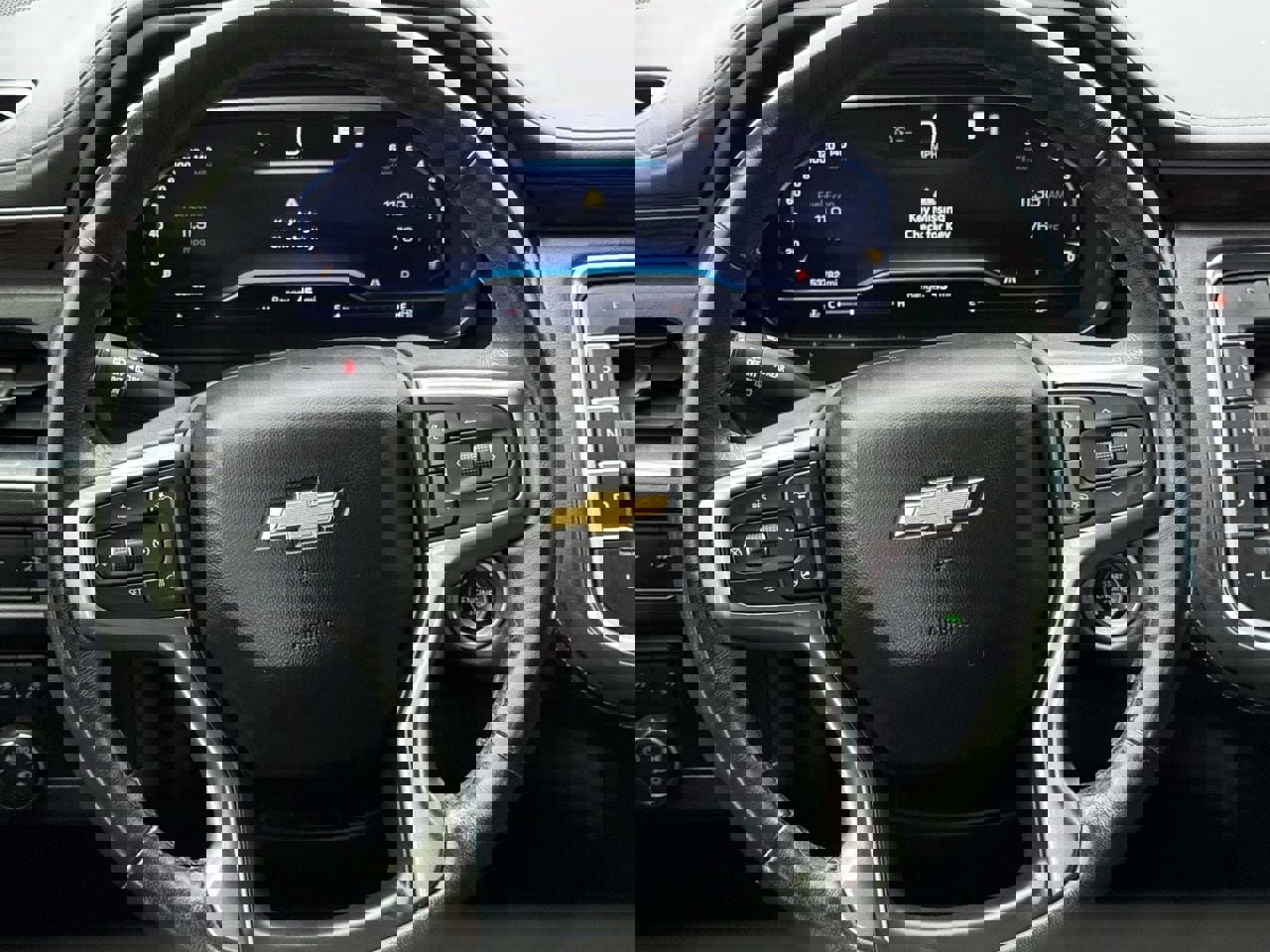 Used 2022 Chevrolet Tahoe LT w/ Luxury Package image 12