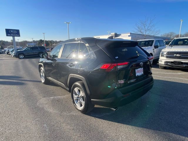Used 2021 Toyota RAV4 XLE w/ Convenience Package image 3