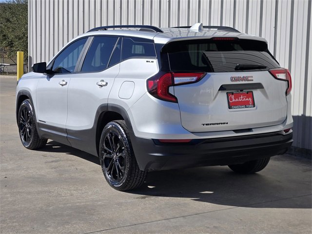 Used 2022 GMC Terrain SLE w/ Elevation Edition image 4