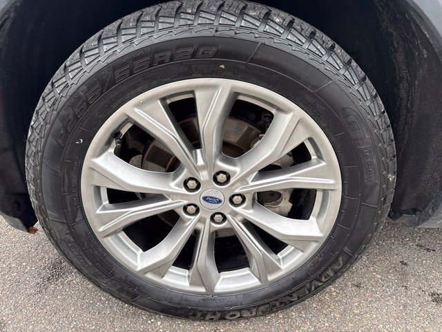 Certified 2023 Ford Explorer XLT w/ Equipment Group 202A AWD/4WD image 10