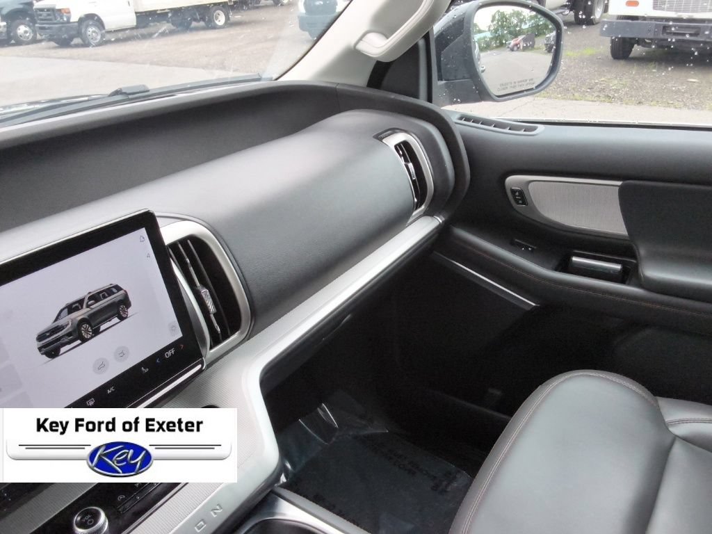 Certified 2025 Ford Expedition Active AWD/4WD image 52