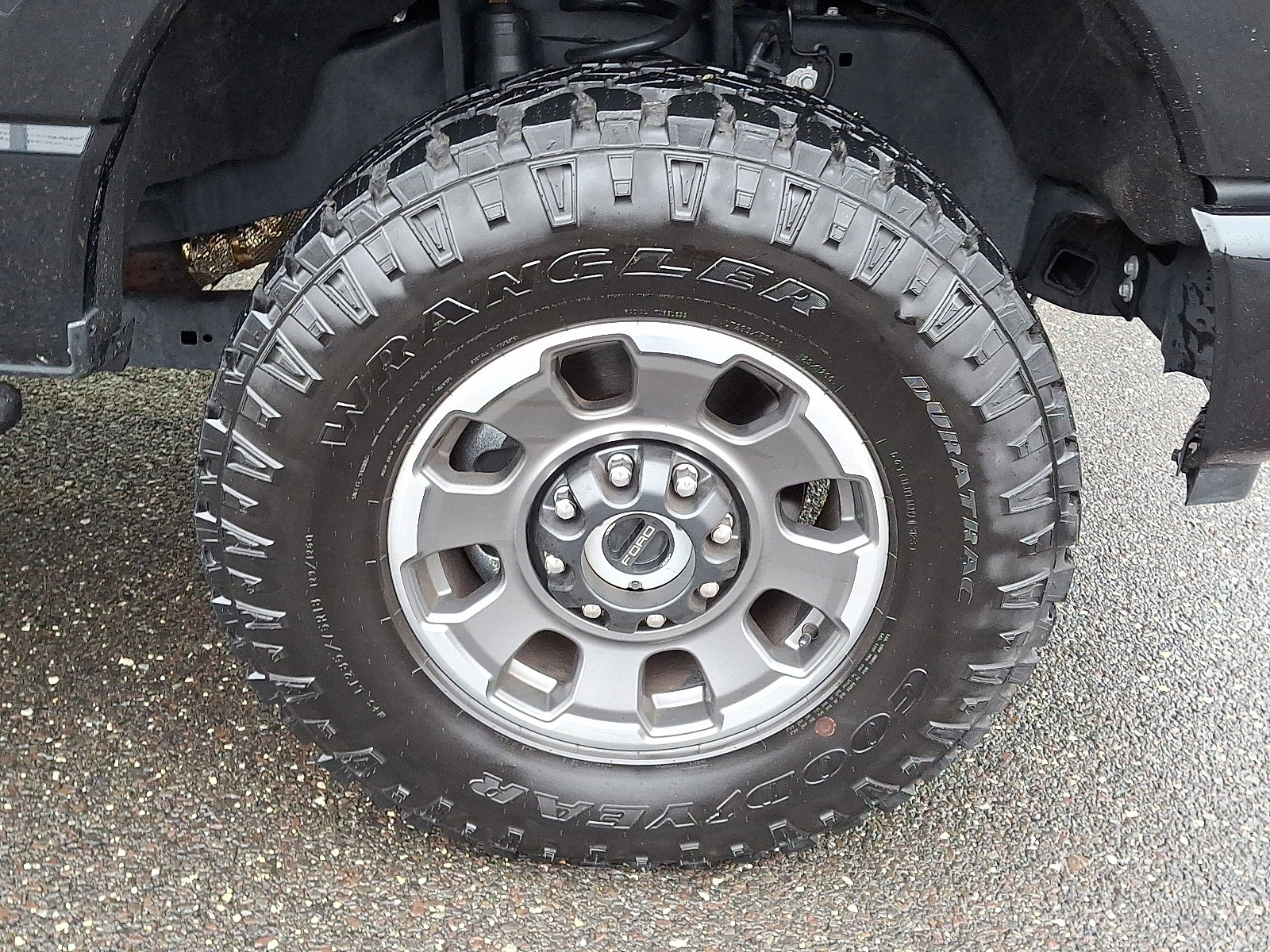 Certified 2023 Ford F250 XLT w/ Black Appearance Package image 8