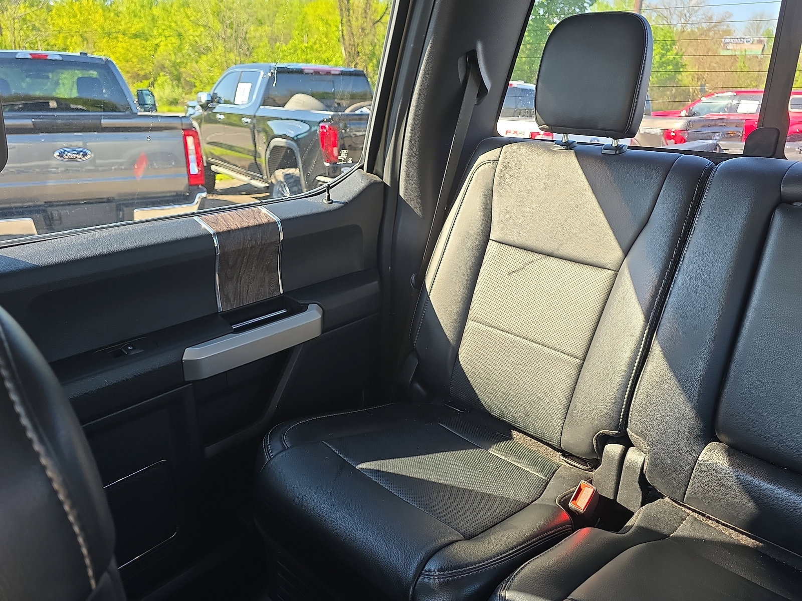 Certified 2019 Ford F250 Lariat w/ Chrome Package AWD/4WD image 18
