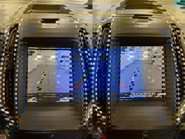 Certified 2020 Ford Edge Titanium w/ Class II Trailer Tow Package image 15