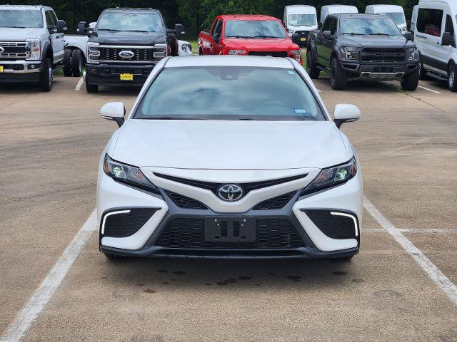 Used 2024 Toyota Camry SE FWD image 2