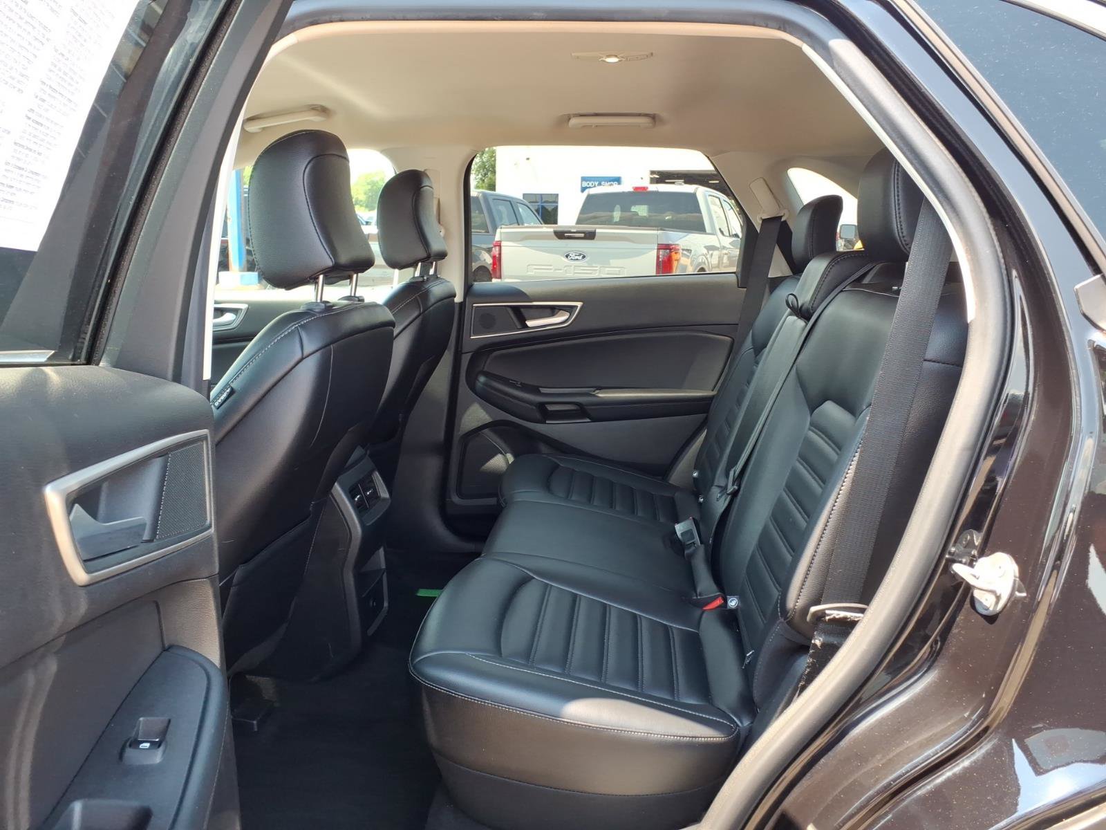 Certified 2024 Ford Edge SEL AWD/4WD image 11