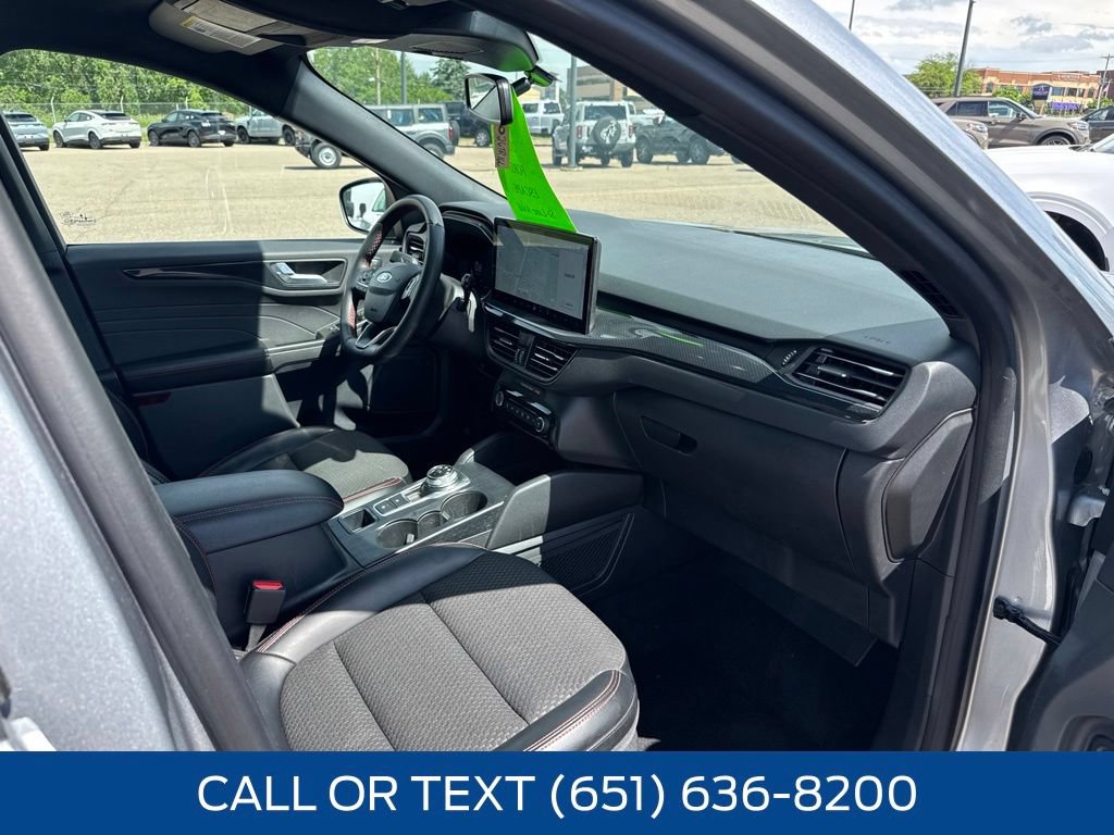 Certified 2023 Ford Escape ST-Line Elite AWD/4WD image 35