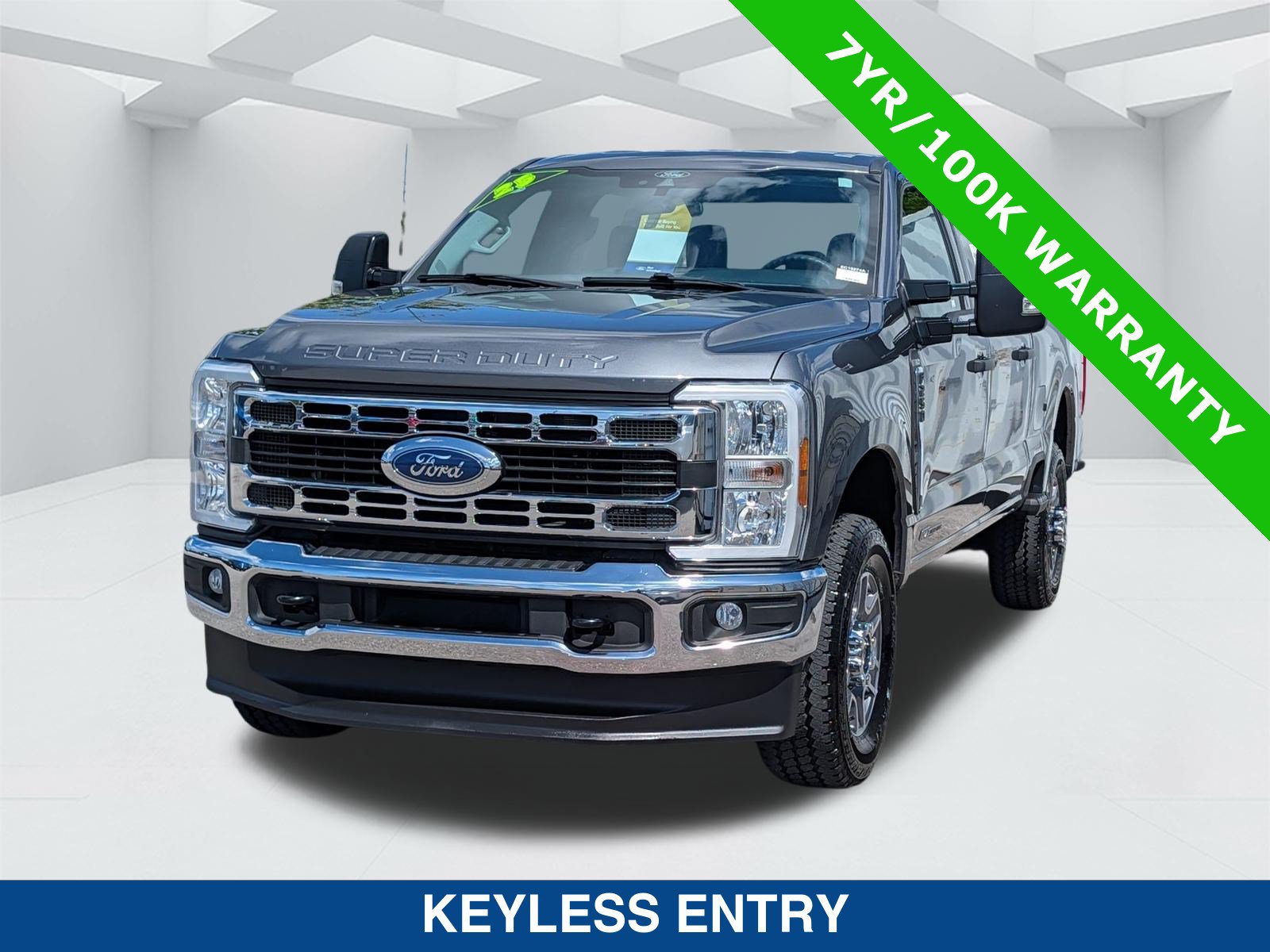 Certified 2025 Ford F250 XLT w/ FX4 Off-Road Package AWD/4WD image 8