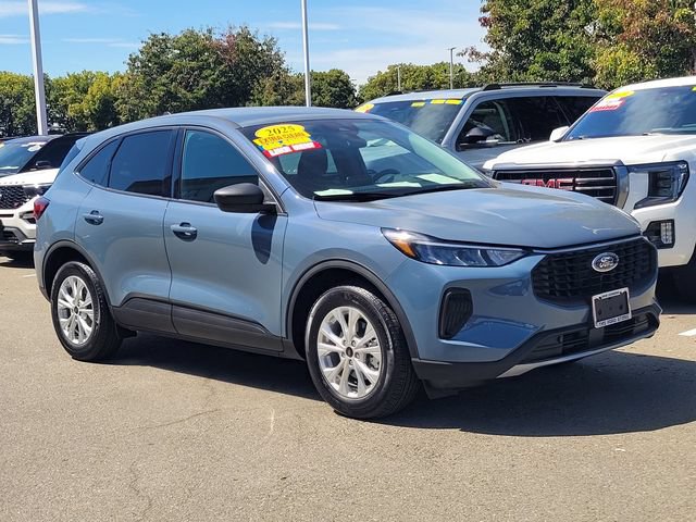 Certified 2025 Ford Escape Active FWD image 8