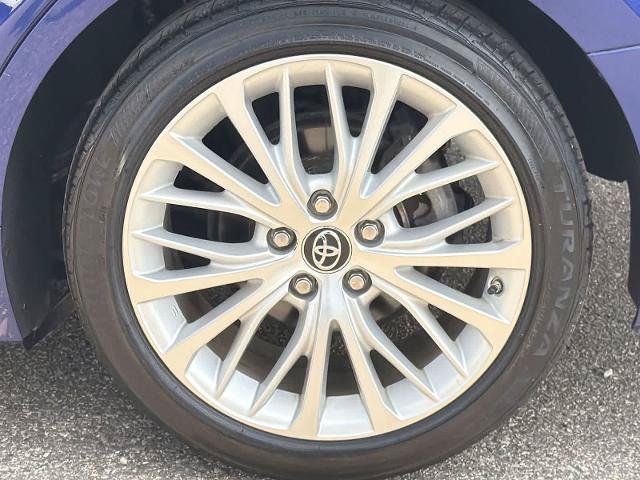 Used 2018 Toyota Camry XLE FWD image 14
