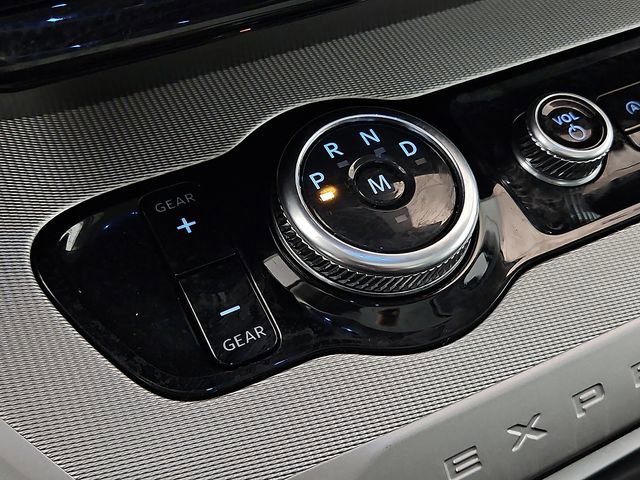 Certified 2025 Ford Expedition Active image 18