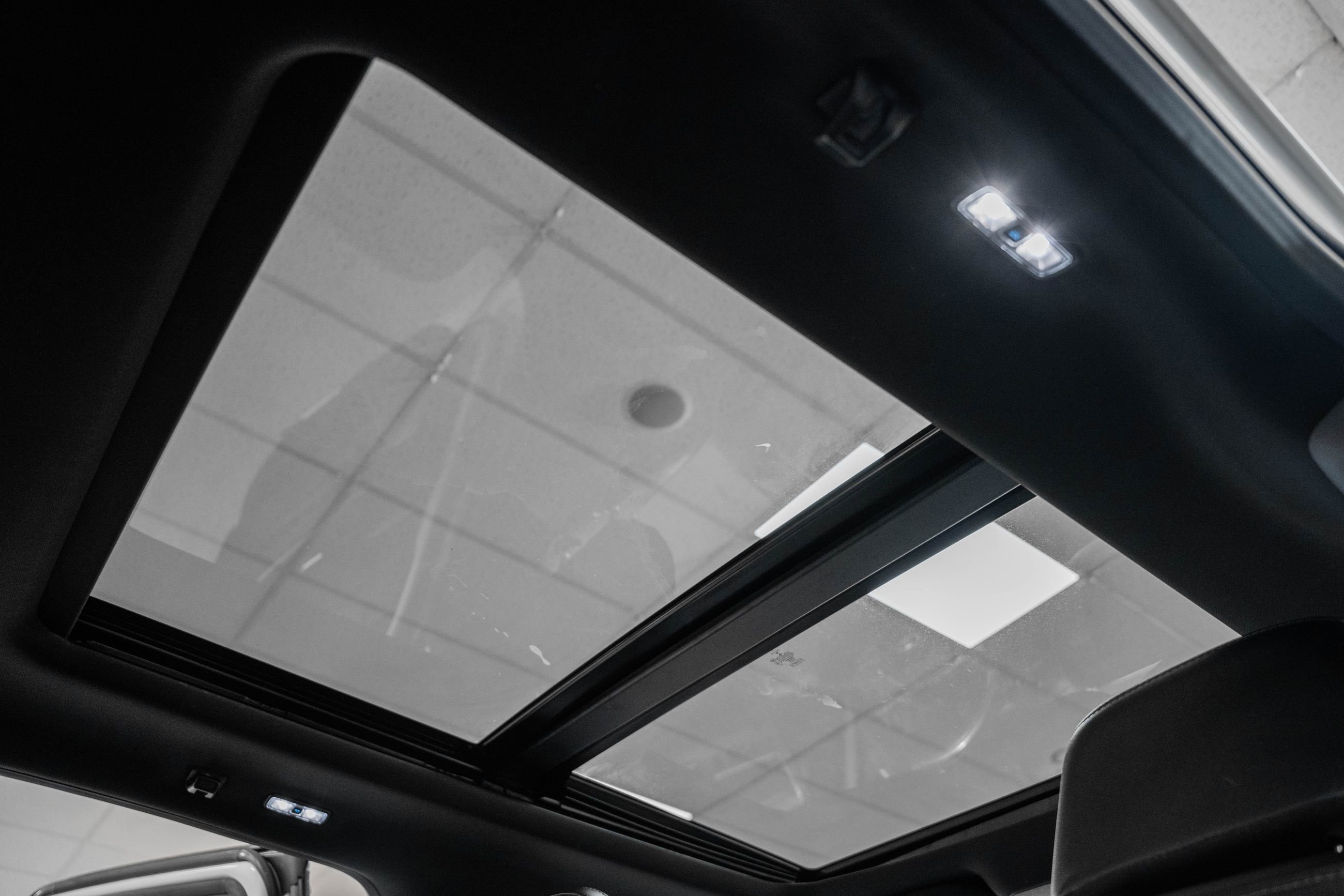 Certified 2023 Ford F150 Lariat w/ Equipment Group 502A High image 44