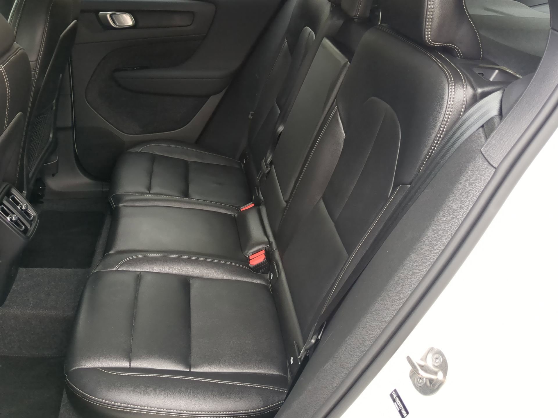 Used 2026 Volvo XC40 B5 Plus AWD/4WD image 54