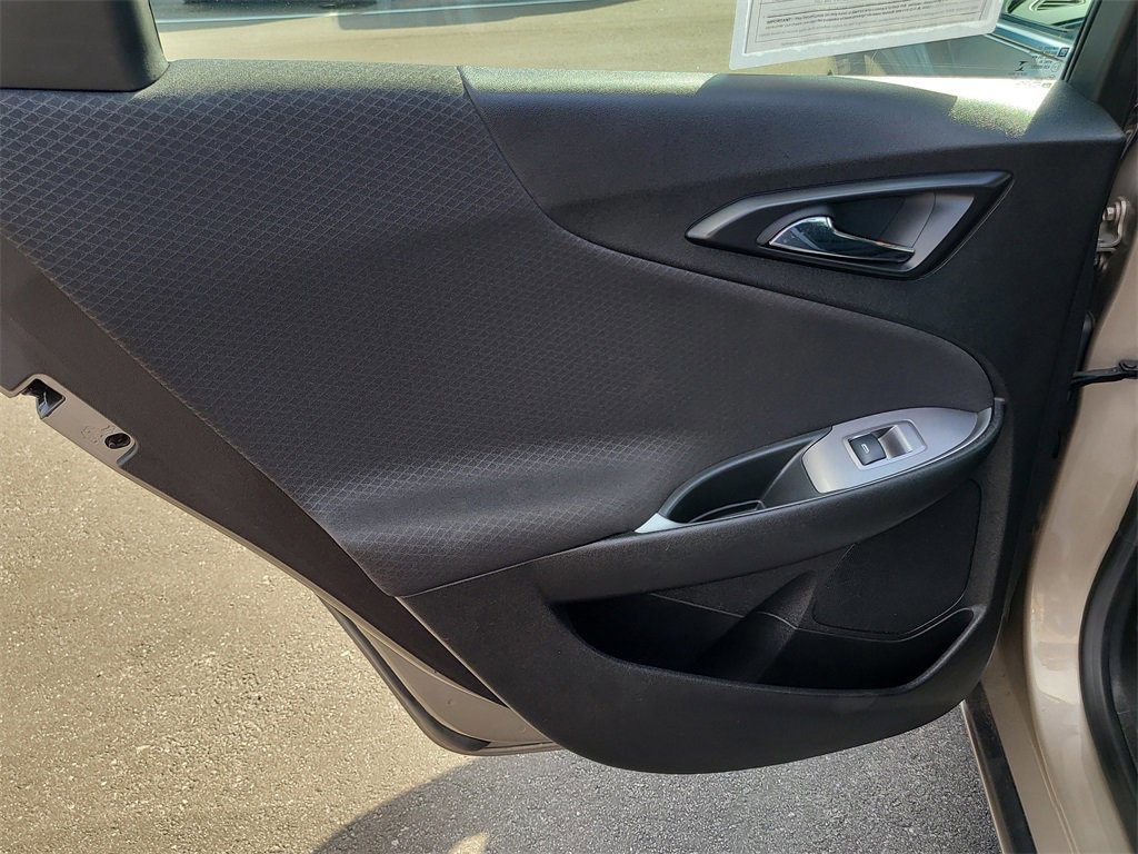 Used 2024 Chevrolet Malibu LT image 8