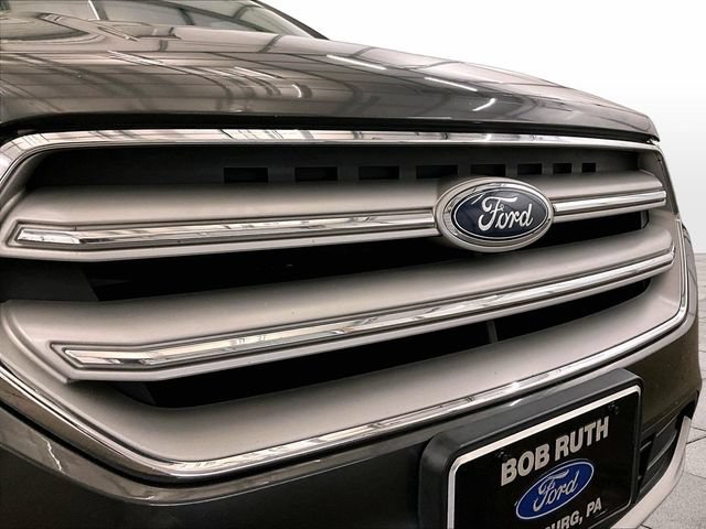 Certified 2018 Ford Escape SE w/ SE Sync 3 Package FWD image 29