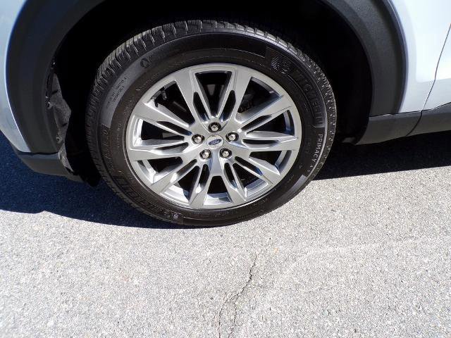 Certified 2025 Ford Explorer Active w/ Active Comfort Package image 9