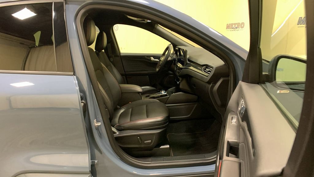 Certified 2023 Ford Escape ST-Line Elite image 14