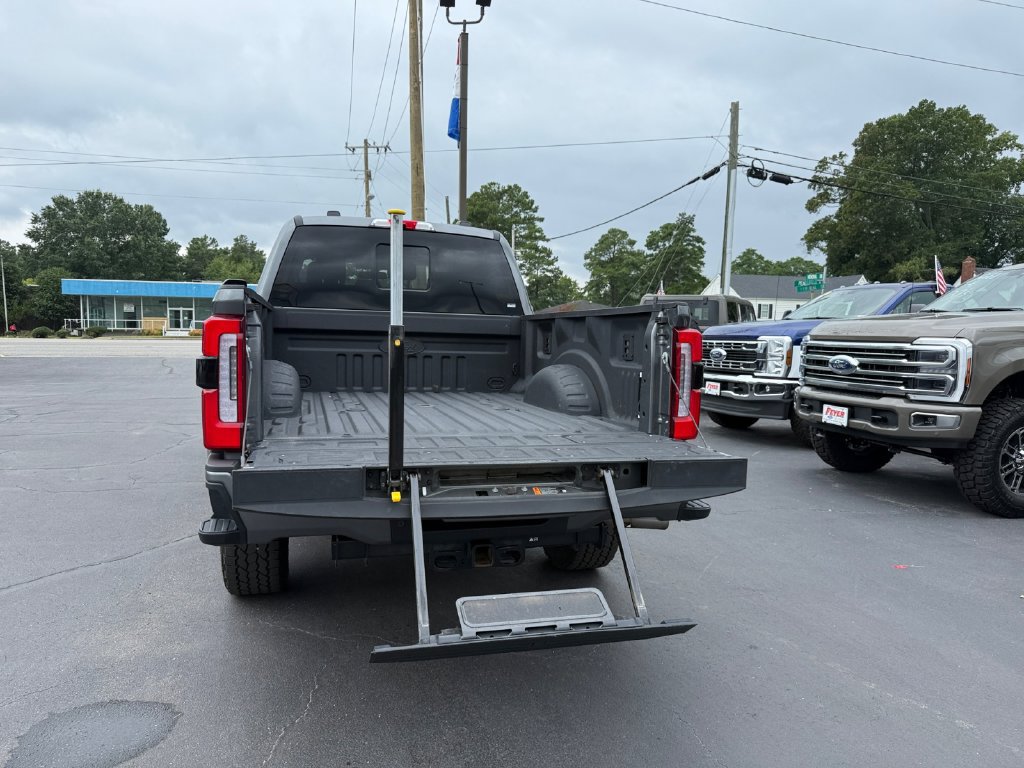 Certified 2025 Ford F350 Platinum w/ Platinum Plus Package AWD/4WD image 27