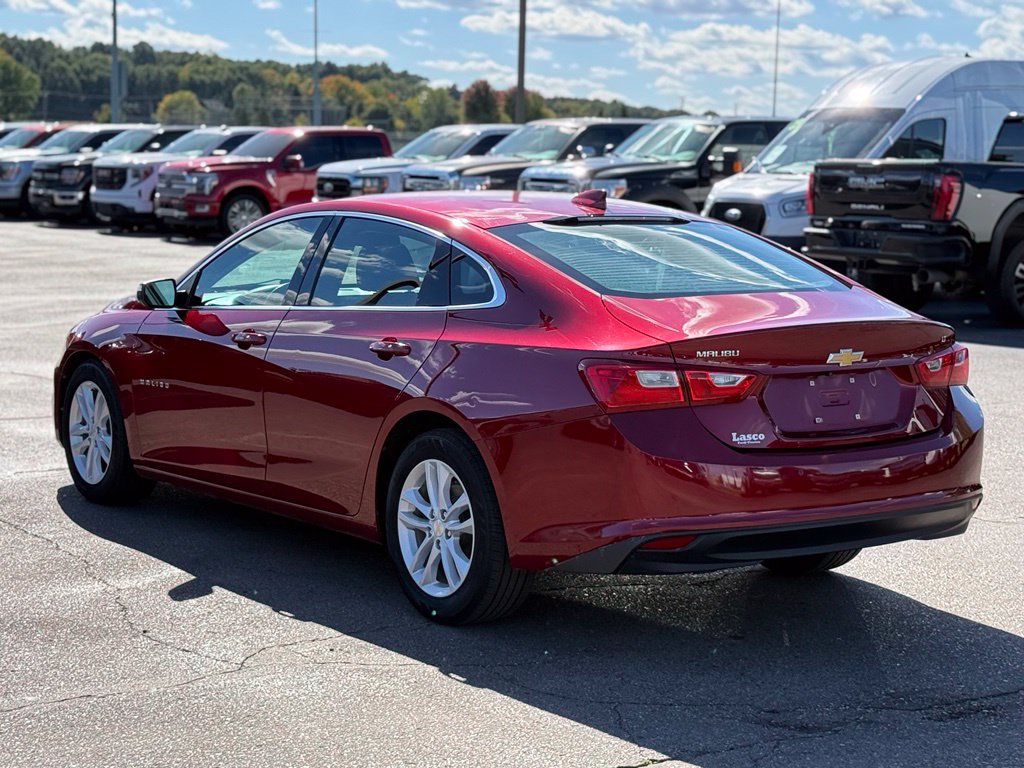 Used 2018 Chevrolet Malibu LT w/ Driver Confidence Package FWD image 32