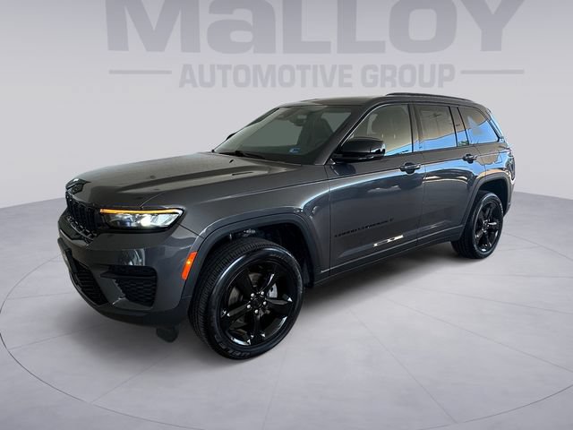 Used 2024 Jeep Grand Cherokee Altitude