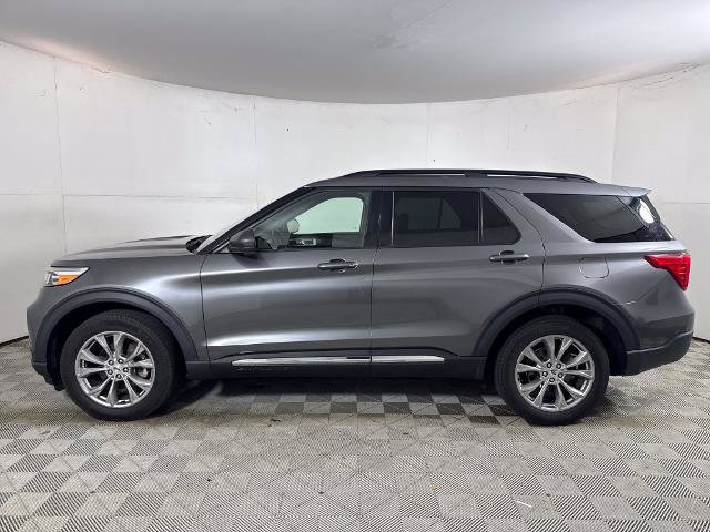 Certified 2023 Ford Explorer XLT w/ Equipment Group 202A AWD/4WD image 7