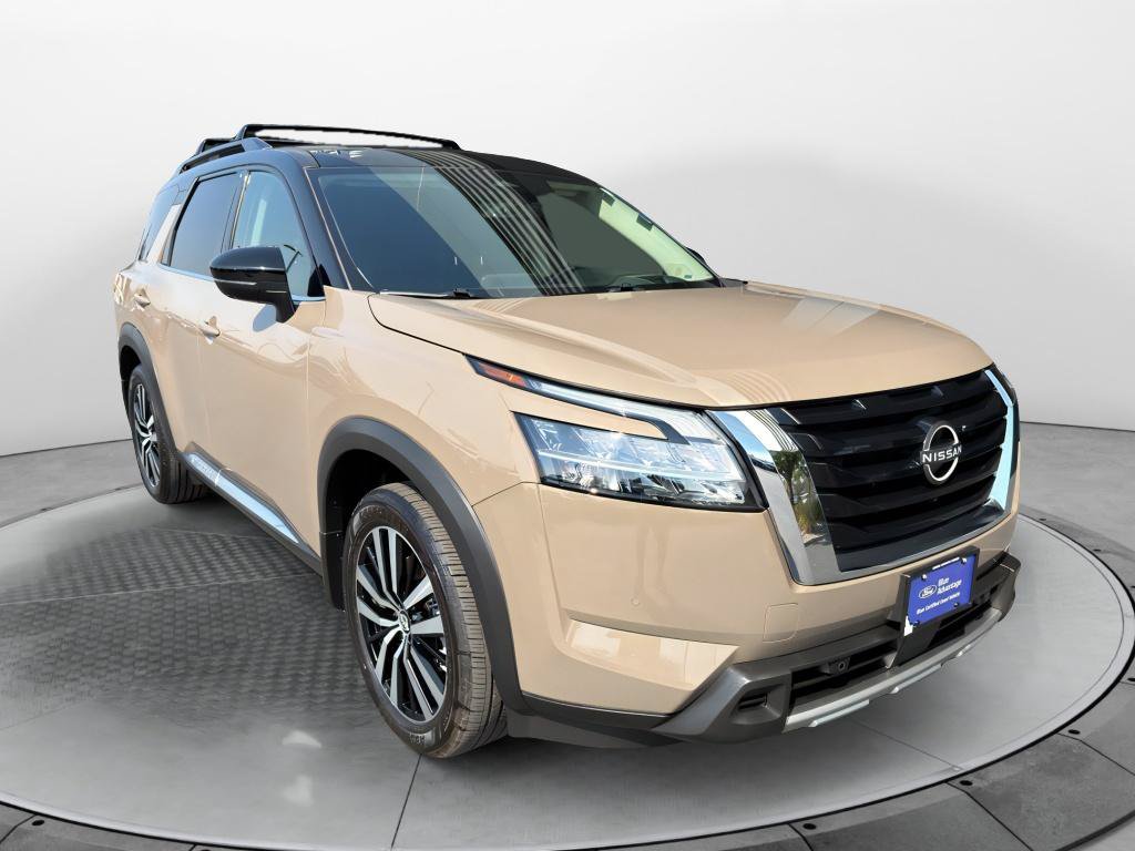 Used 2023 Nissan Pathfinder Platinum w/ Cargo Package FWD video 1