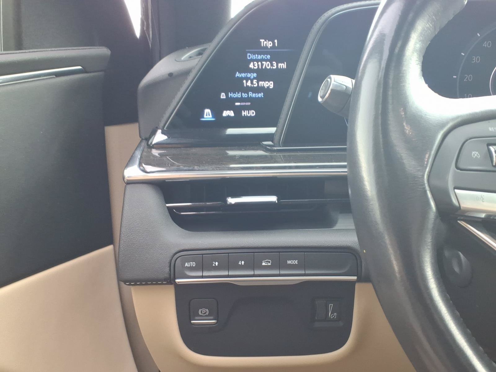 Used 2023 Cadillac Escalade Premium Luxury w/ LPO, Floor Liner Package AWD/4WD image 23
