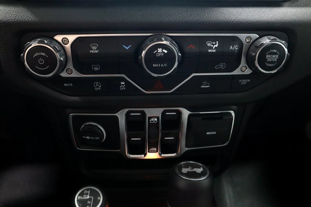 Used 2024 Jeep Wrangler Unlimited Sport AWD/4WD image 27