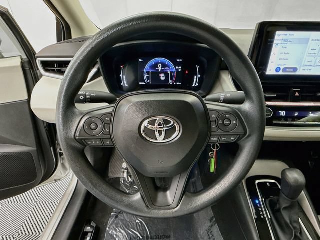 Used 2026 Toyota Corolla LE FWD image 11