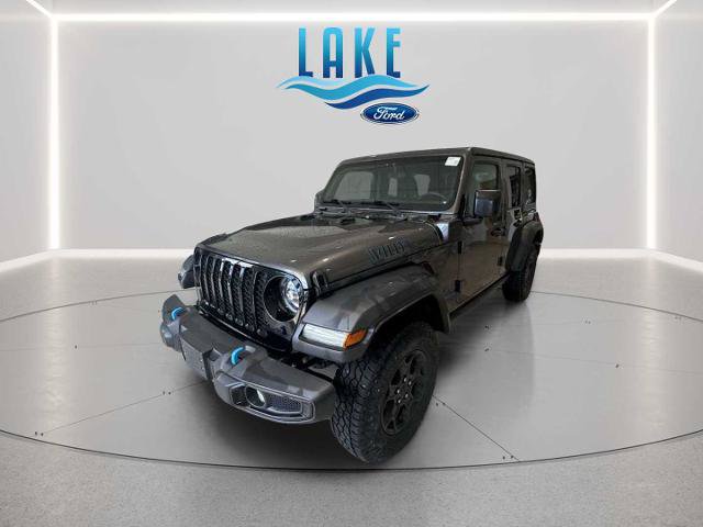 Used 2023 Jeep Wrangler Unlimited w/ Cold Weather Group AWD/4WD image 7