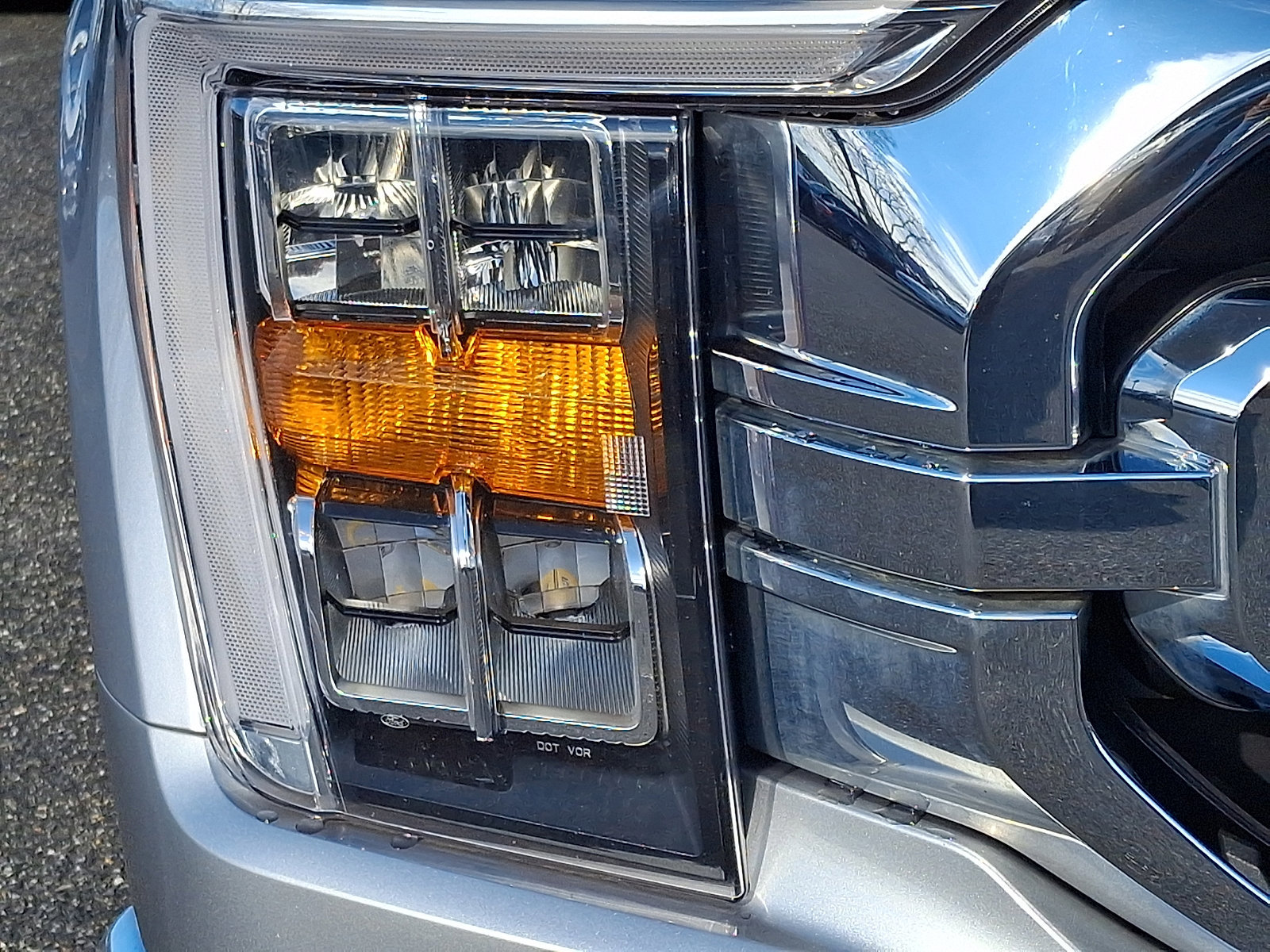 Certified 2022 Ford F150 XLT w/ Equipment Group 302A High image 9