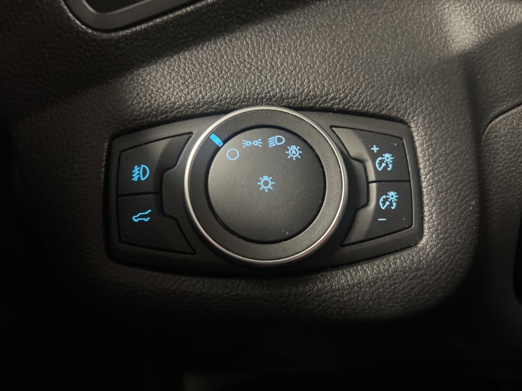 Certified 2018 Ford Escape SE w/ SE Sync 3 Package image 16