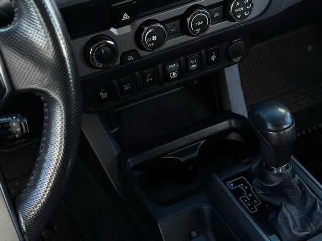 Used 2019 Toyota Tacoma TRD Off-Road w/ Technology Package image 28