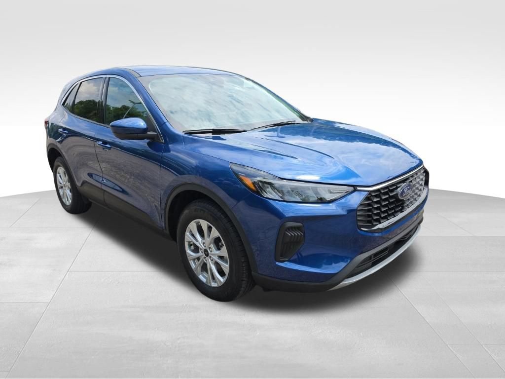 Certified 2023 Ford Escape Active w/ Tech Pack #2 AWD/4WD image 3