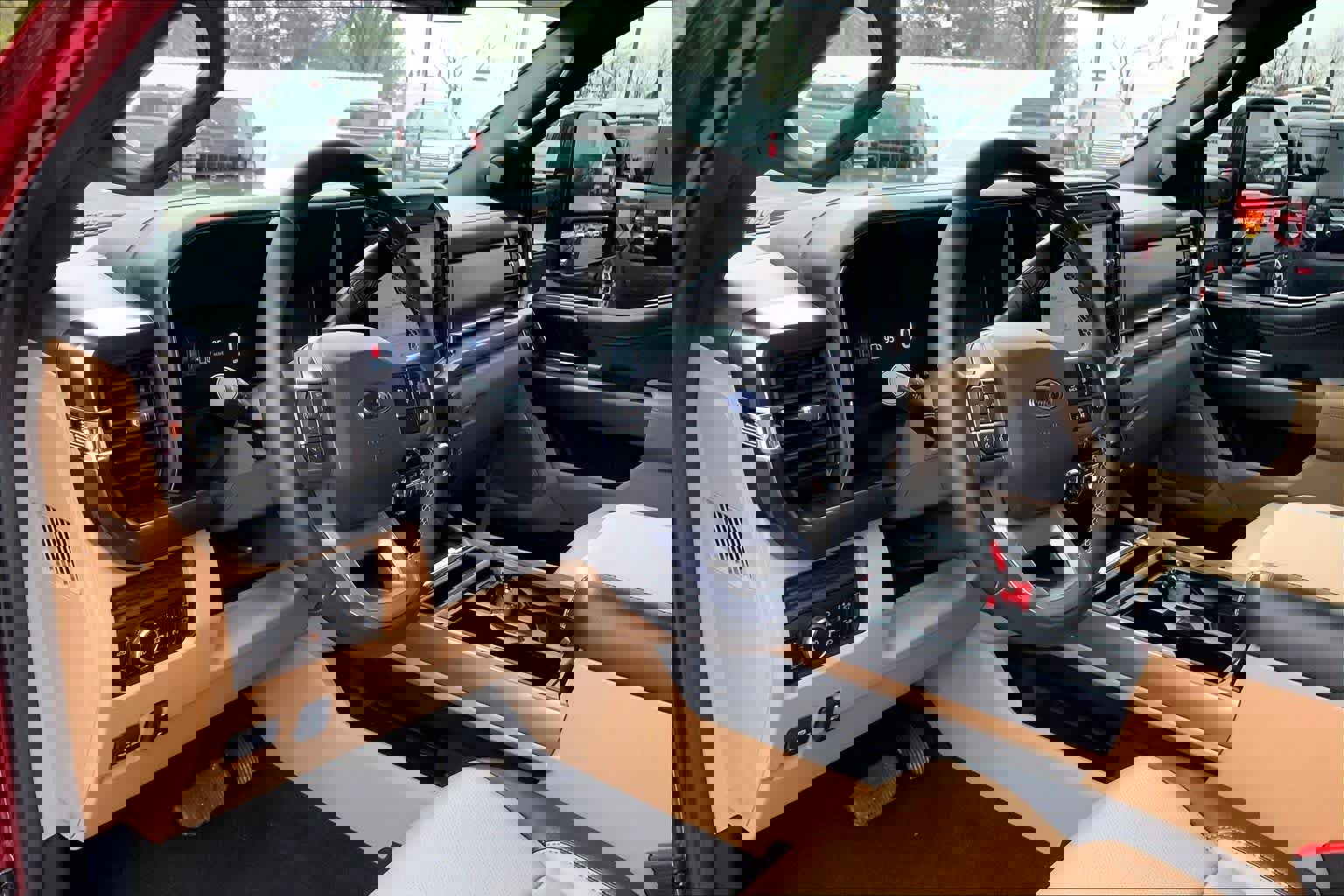 Certified 2026 Ford F350 Lariat w/ Chrome Package image 17