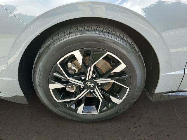Used 2025 Hyundai Sonata SEL FWD image 10