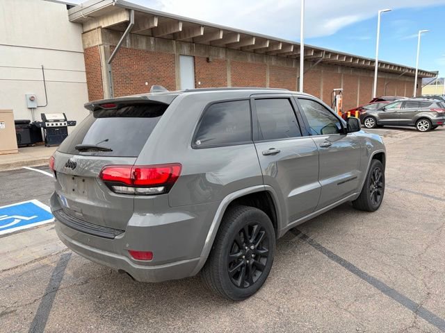 Used 2020 Jeep Grand Cherokee Altitude image 5