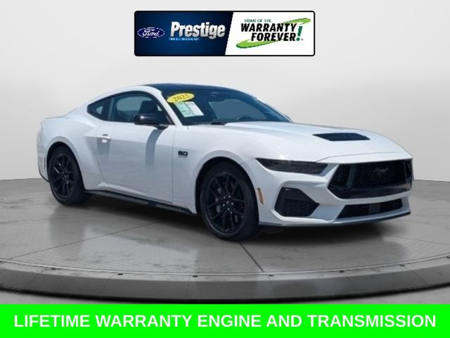 Certified 2025 Ford Mustang GT RWD image 3