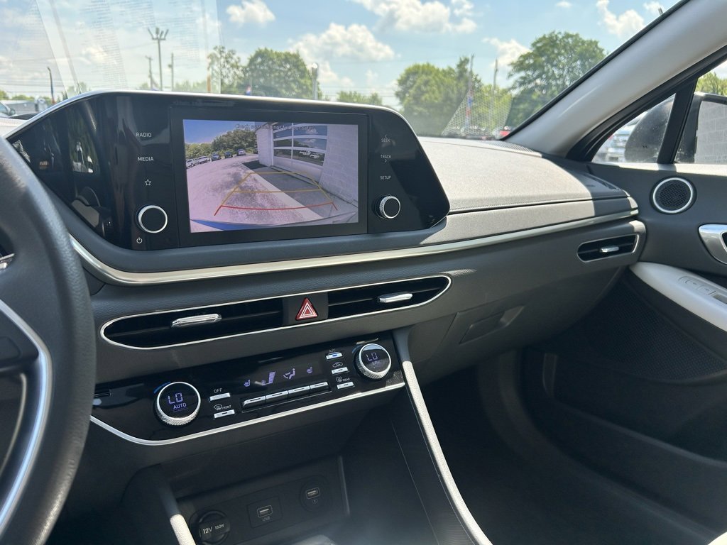 Used 2022 Hyundai Sonata SEL w/ Cargo Package image 10