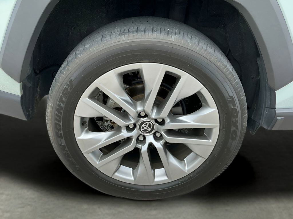 Used 2023 Toyota RAV4 XLE Premium FWD image 37