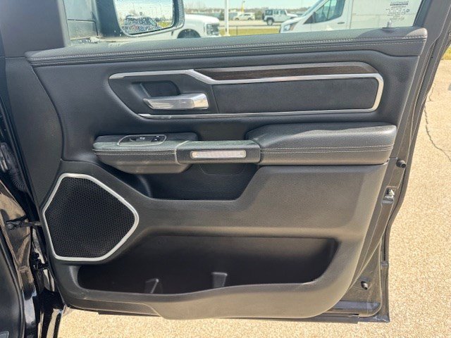 Used 2022 RAM 1500 Laramie AWD/4WD image 36