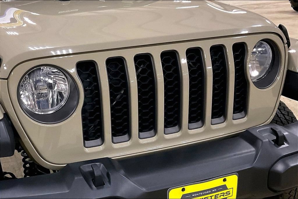 Used 2020 Jeep Gladiator Sport AWD/4WD image 28