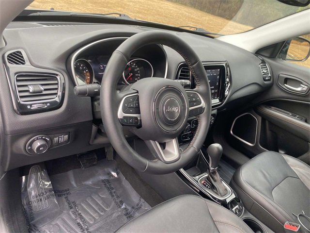 Used 2018 Jeep Compass Limited w/ Navigation Group image 22