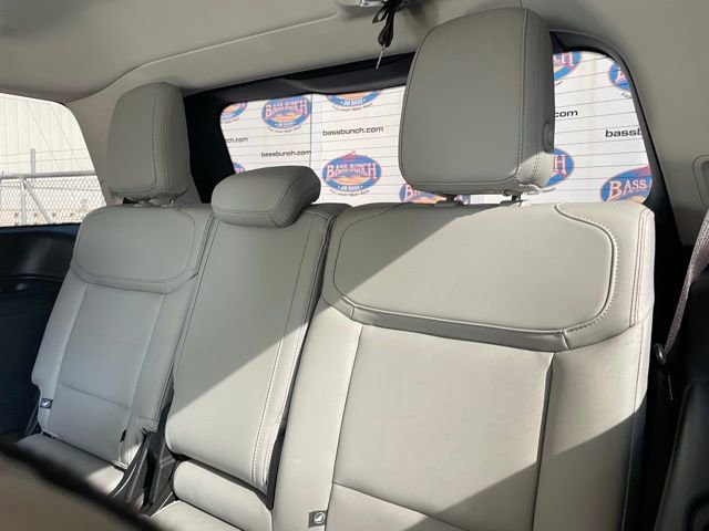 Certified 2025 Ford Expedition Active image 10