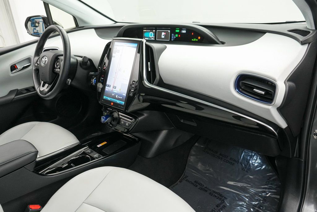 Used 2019 Toyota Prius Limited w/ Premium Convenience Package image 25