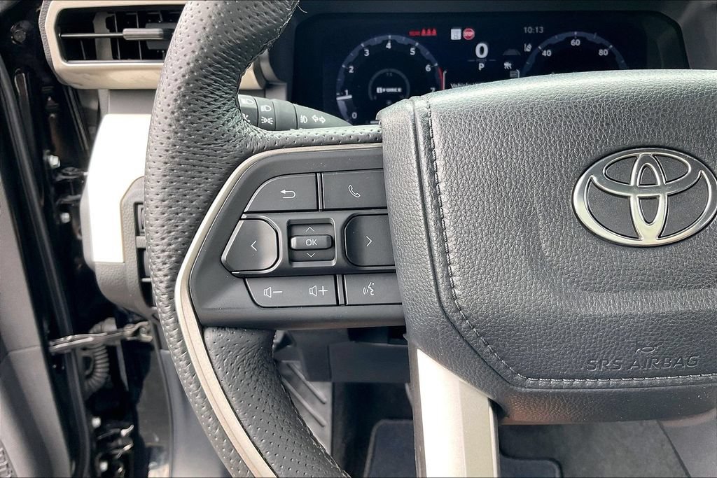 Used 2024 Toyota Tacoma TRD Off-Road AWD/4WD image 17