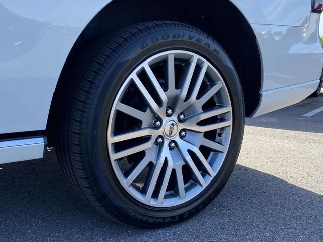 Certified 2022 Ford Expedition Platinum AWD/4WD image 11