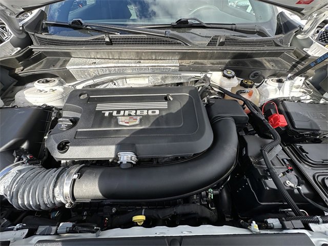 Used 2022 Cadillac XT4 Luxury w/ Cold Weather Package image 32