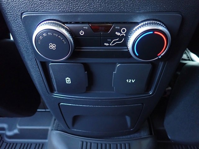 Certified 2022 Ford Explorer XLT w/ Equipment Group 202A image 21